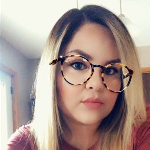 Meet your Posher, Lilianayjulion